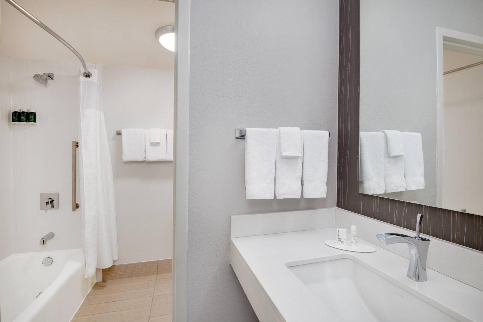 Courtyard By Marriott Birmingham Homewood Εξωτερικό φωτογραφία