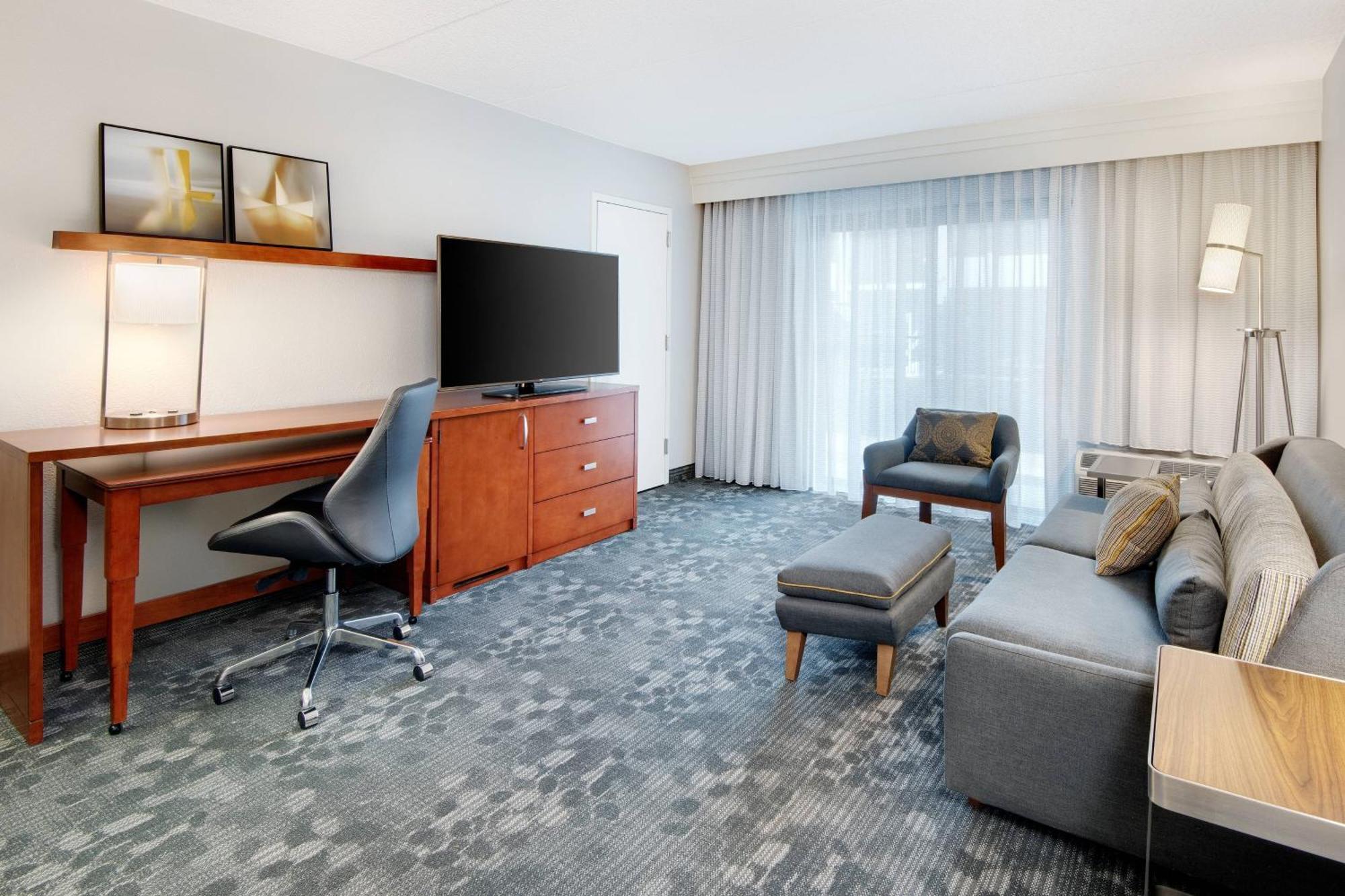 Courtyard By Marriott Birmingham Homewood Εξωτερικό φωτογραφία